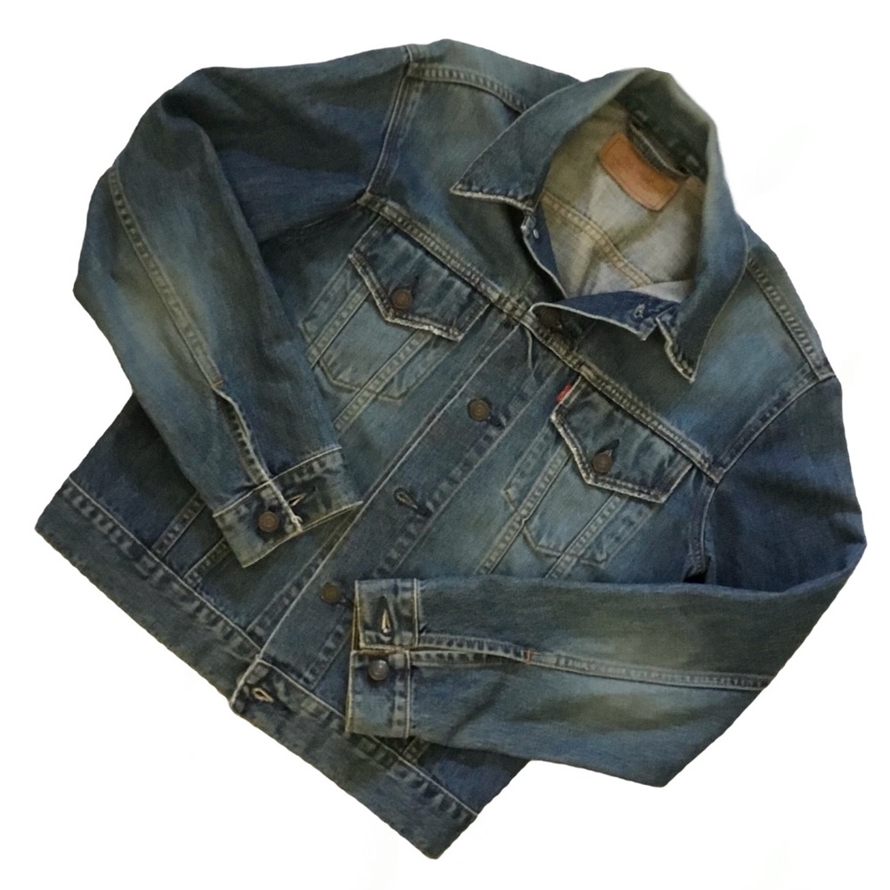 Levi’s Vintage Trucker Jacket 70500. Sz M